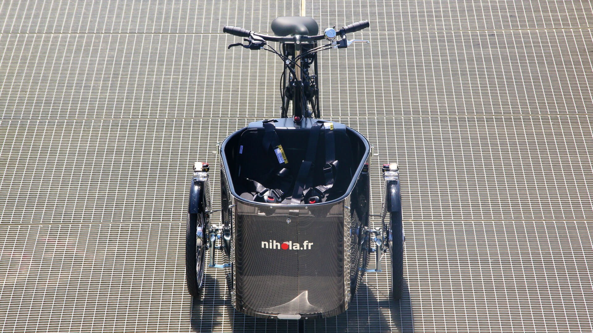 Triporteur NIHOLA Cargo Family dans sa configuration de base
