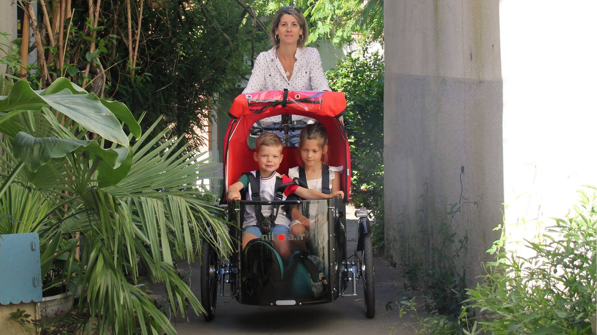 Triporteur NIHOLA Cargo Family dans sa configuration de base