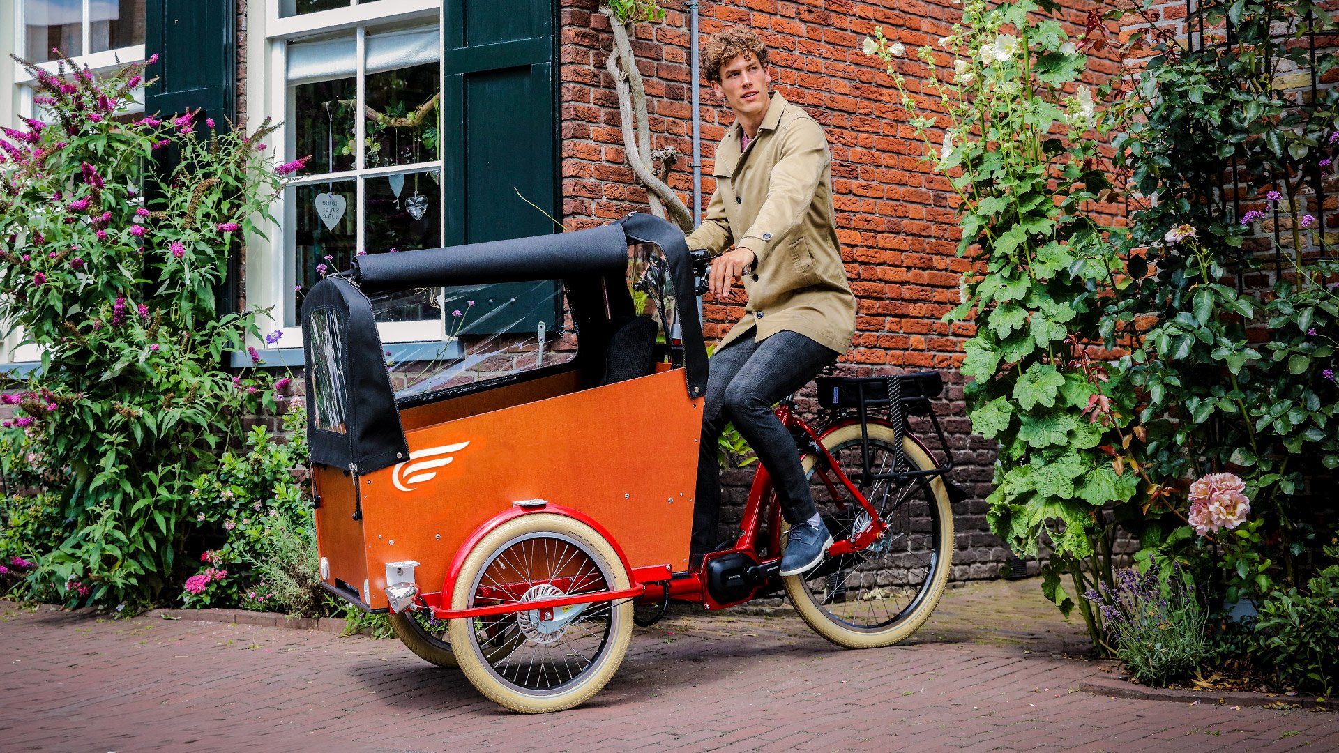 Triporteur électrique Bakfiets Confort STEPS 22 couleurs de cadre disponibles