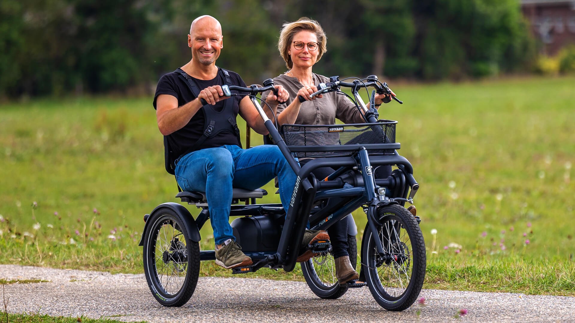 Tandem tricycle cote à cote Van Raam