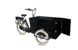 Le triporteur Amsterdam Air eDrive chien dans sa configuration de base