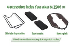 Les quatre accessoires inclus dans le pack Family