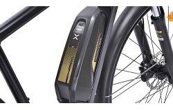 La batterie est fixée directement sur le cadre