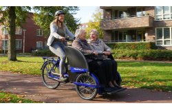 Triporteur transport adulte rickshaw vélo taxi