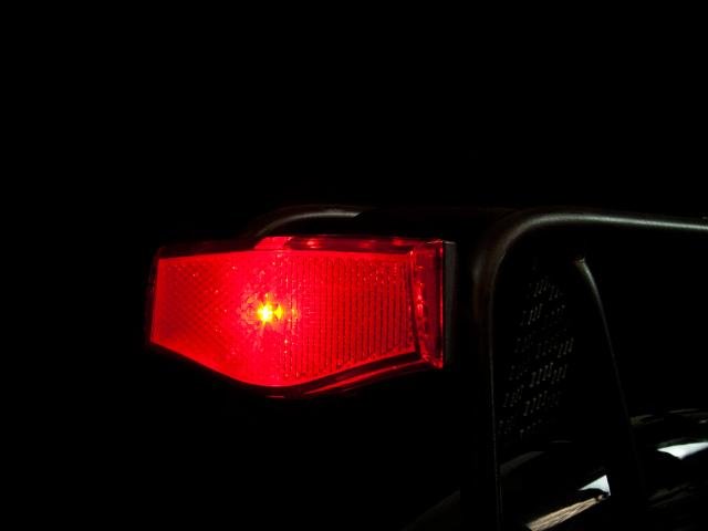 Feu arrière à led avec condensateur