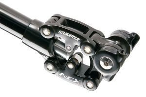 Tige de selle suspendue à parallélogramme déformable Suntour NCX ,coloris noir 31.6 mm