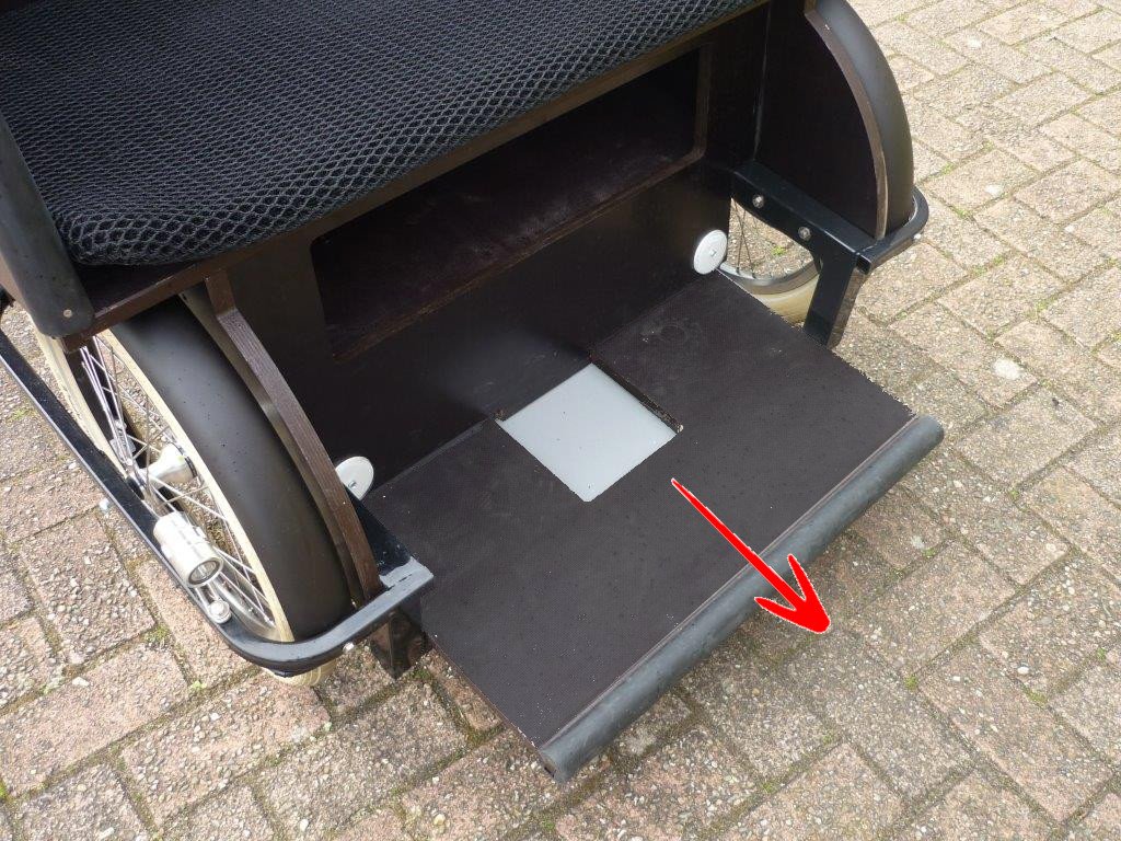 Triporteur transport adulte rickshaw vélo taxi