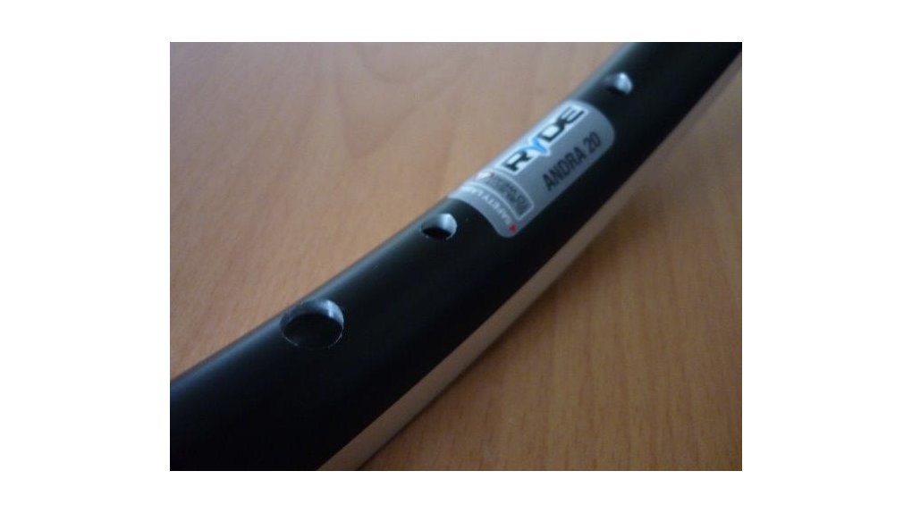 Jante 635-22 noir Alu largeur  Rayon G13