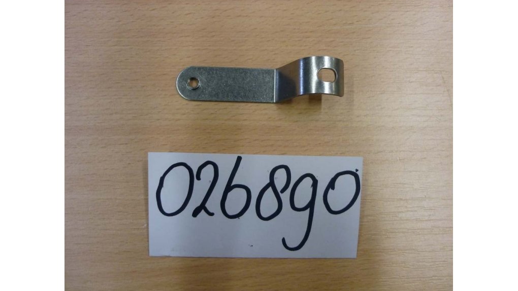 Fixation arrière au cadre du couvre chaîne partiel