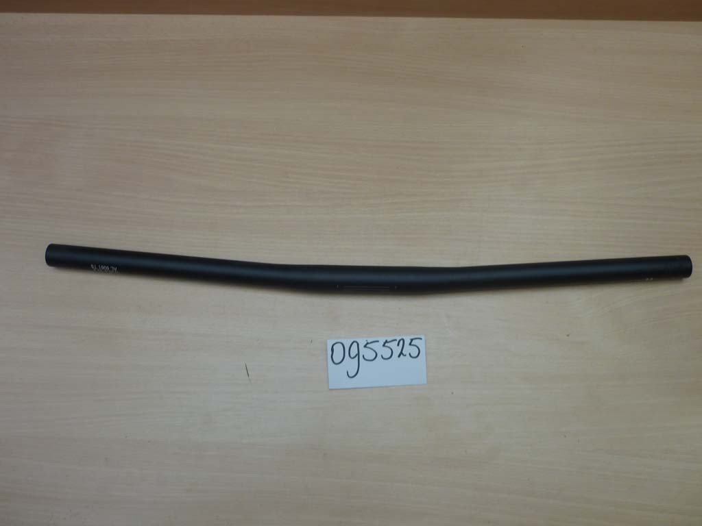 Cintre VTT noir Alu 600mm