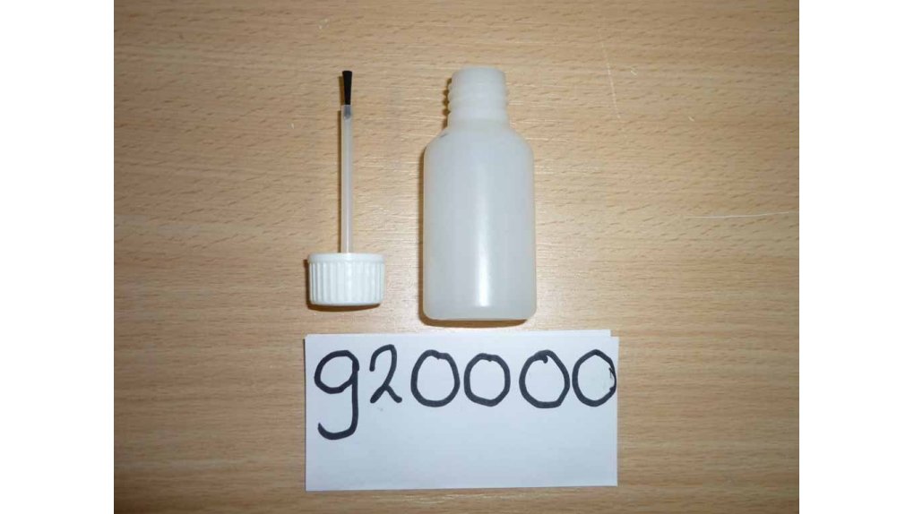 Crayon de retouche vide avec pinceau 30 ml