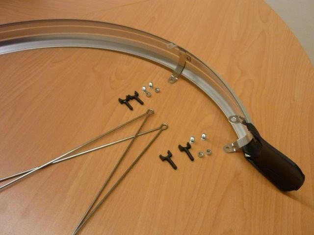 Garde-boue arrière 26" plastique 60mm pour biporteur argent