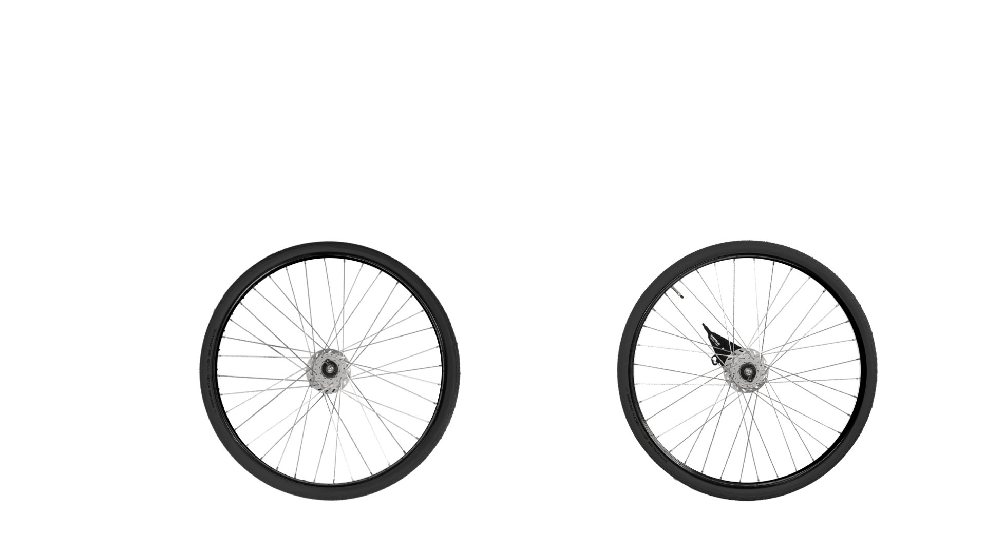 Pneus standard couleur noire.