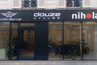La façade du showroom vélo Amsterdam Air à Paris